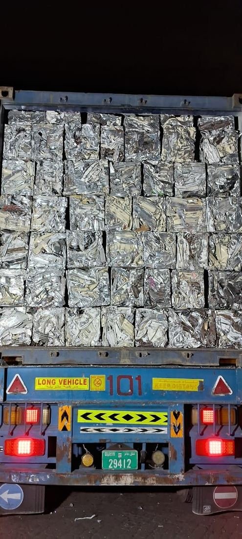 Baled graded metal scrap